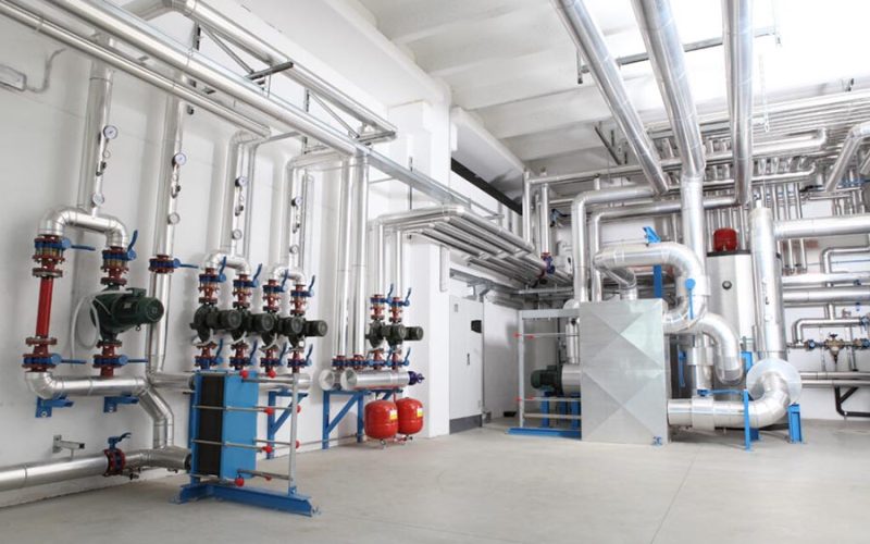 Toàn cảnh nhà máy FDI đang vận hành với hệ thống điều hòa công nghiệp