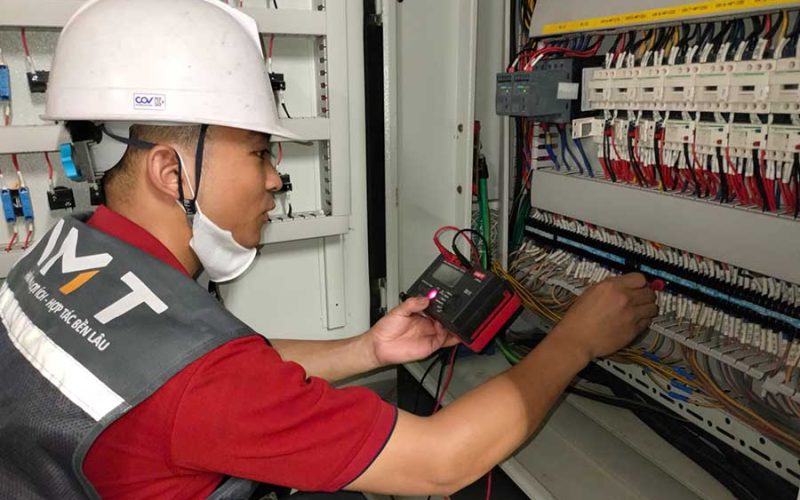 IMT kiểm tra và bảo dưỡng hệ thống HVAC tại trụ sở ngân hàng Techcombank